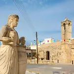 فيلة Anna *