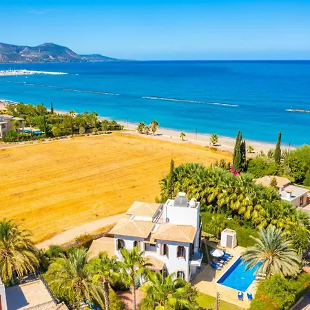 Villa Anna Lachi