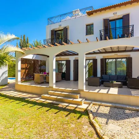 Villa Anna Lachi